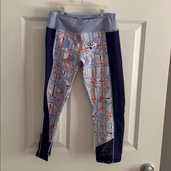 athletic leggings - Picture 1 of 2